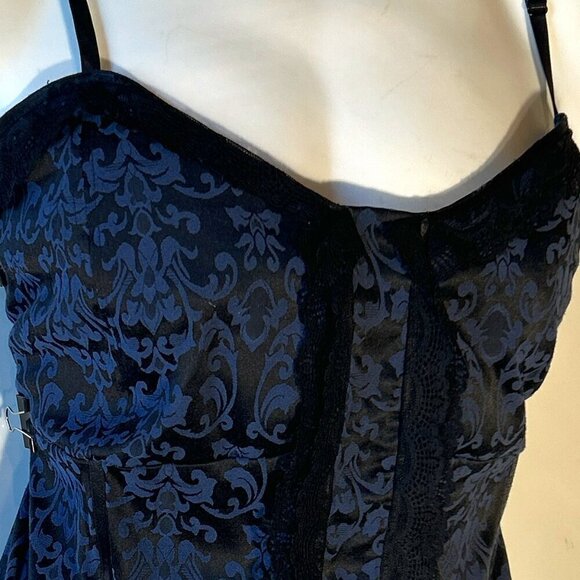 Lane Bryant SZ26 Brocade Vintage Black Print corset top Whimsigoth  Dark Romance - Picture 4 of 10
